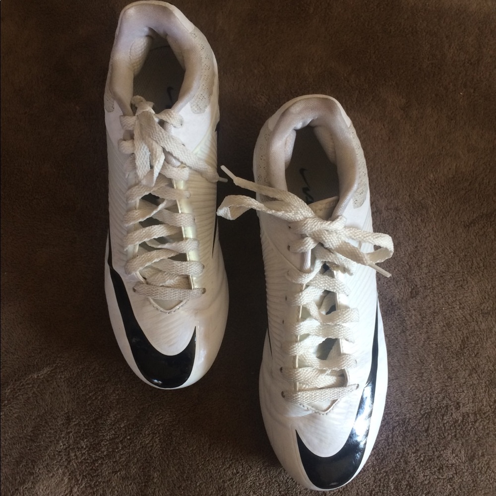 Nike football 🏈 cleats